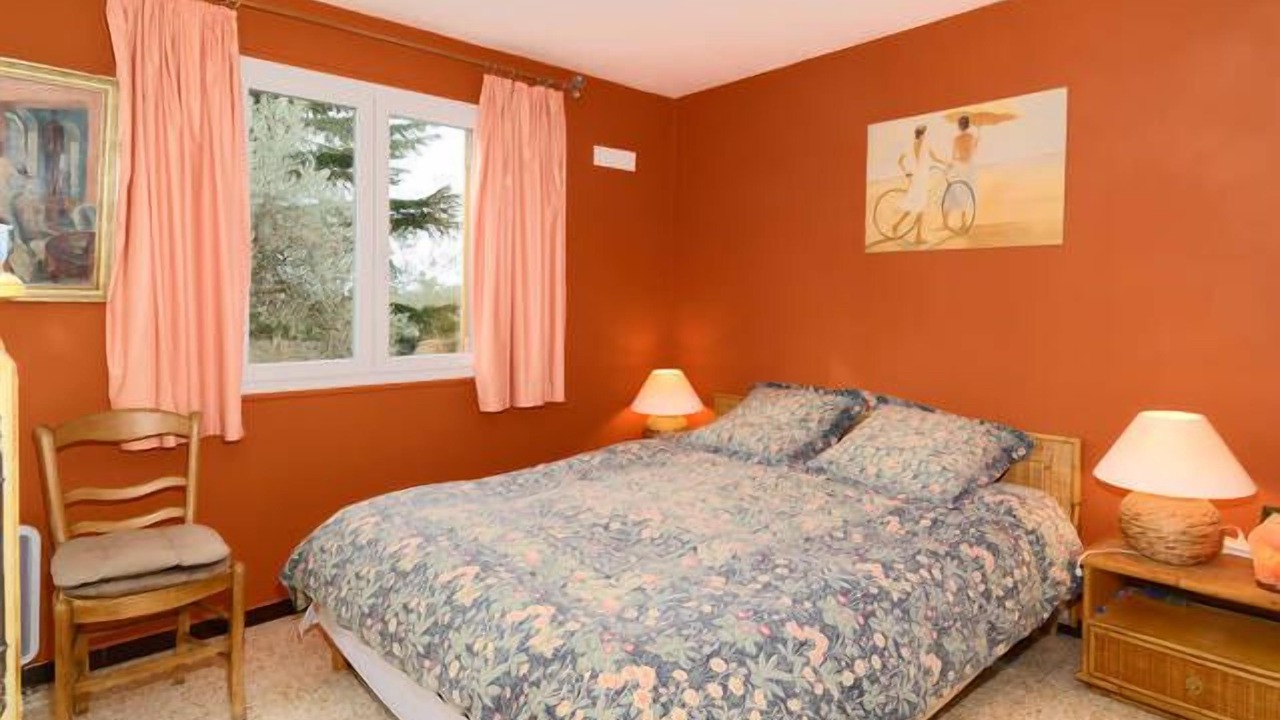 Photo of Bedroom in Eguilles