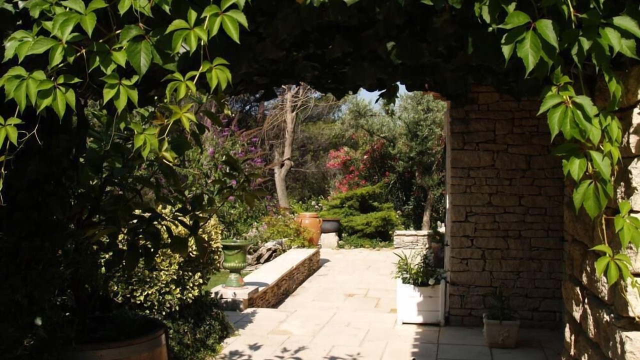 Photo of Patio Balcony in Orgon