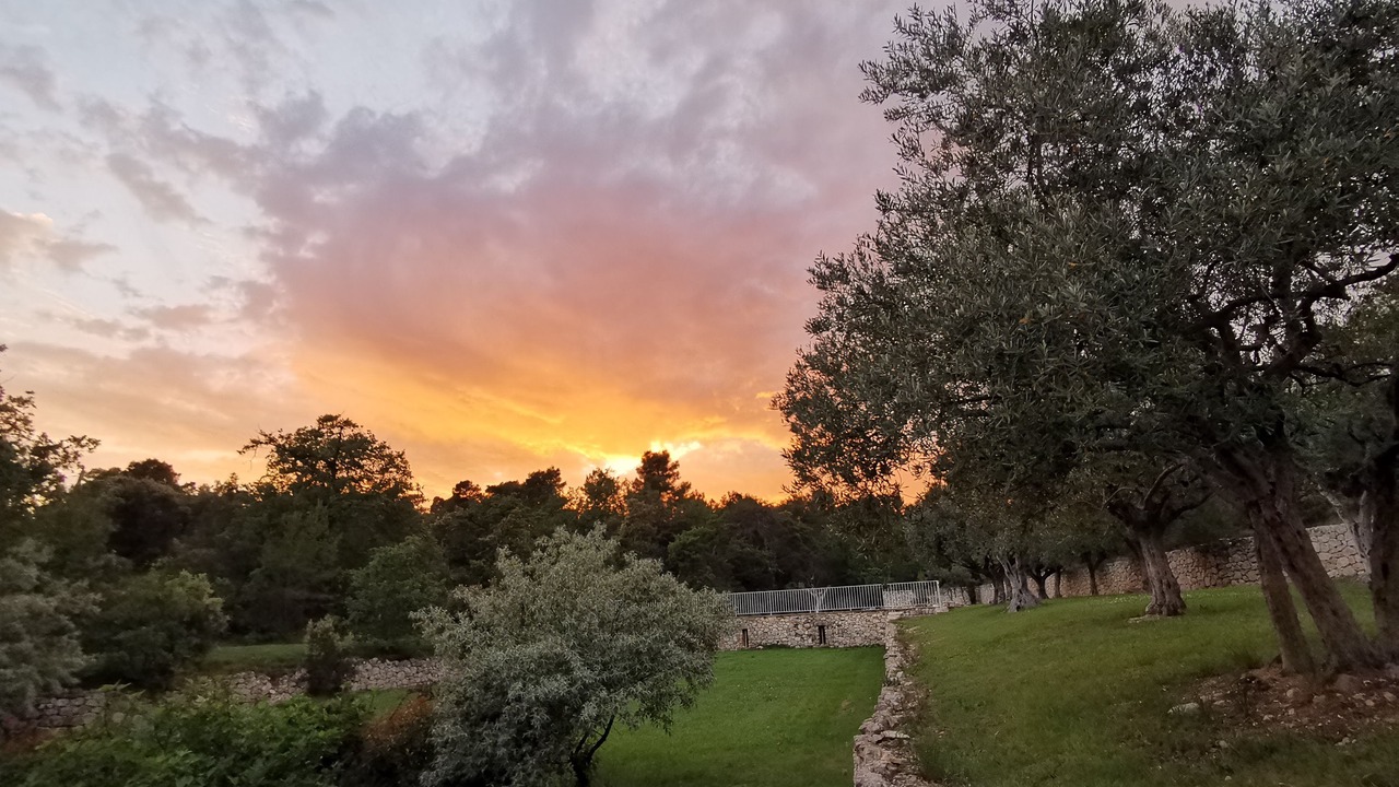 Photo of Outdoor in Pierrevert