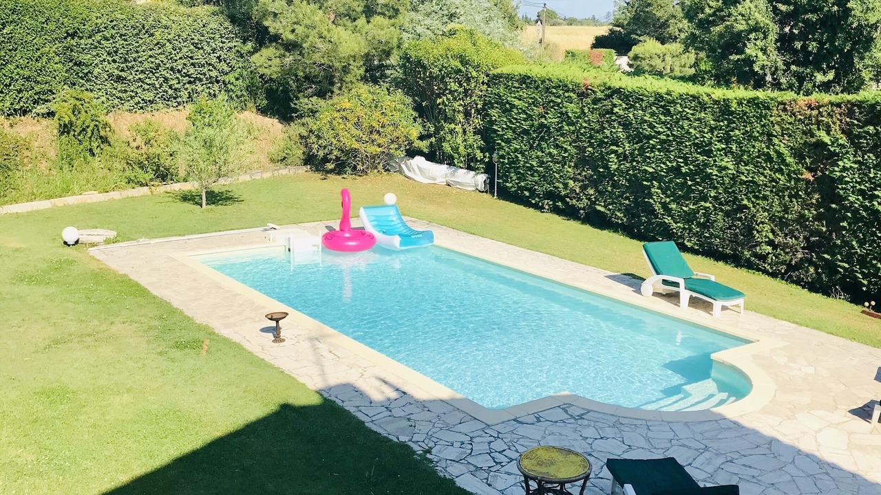 Photo of Outdoor in Eguilles