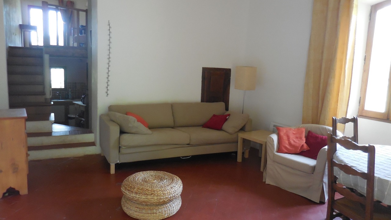 Photo of Livingroom in Apt