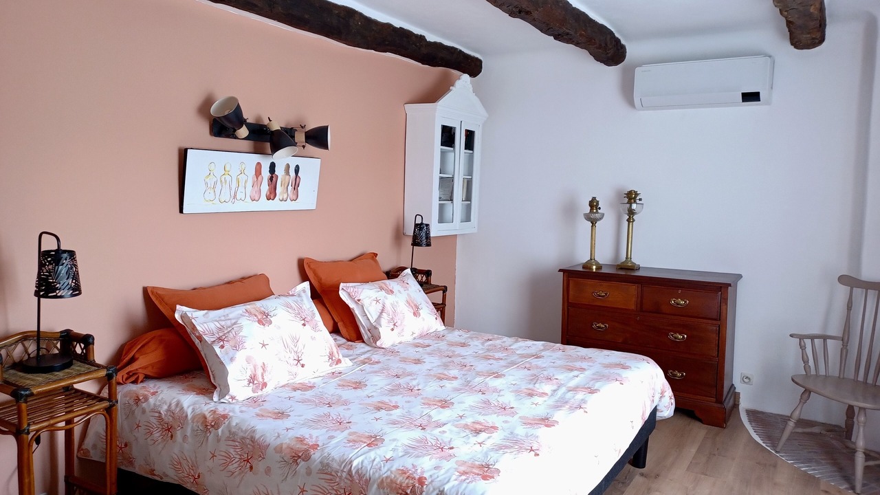Photo of Bedroom in Figanieres