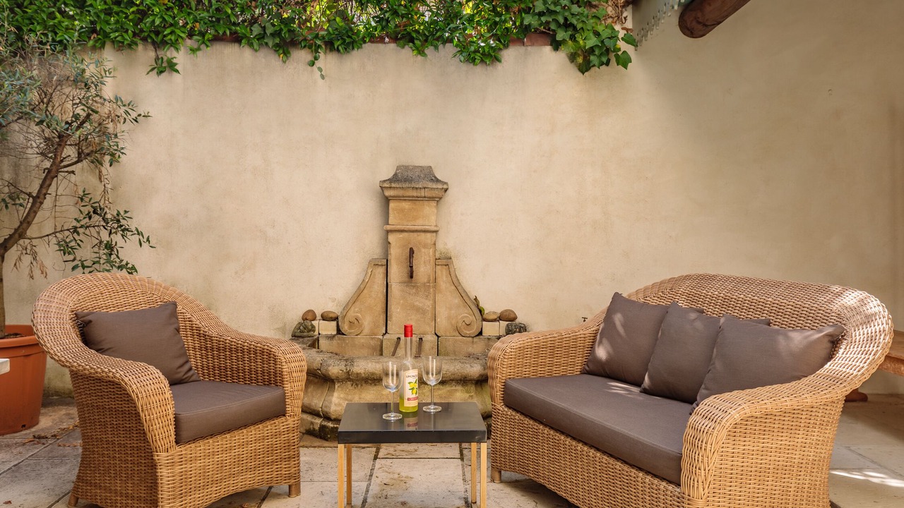 Photo of Patio Balcony in St.-Remy-de-Provence