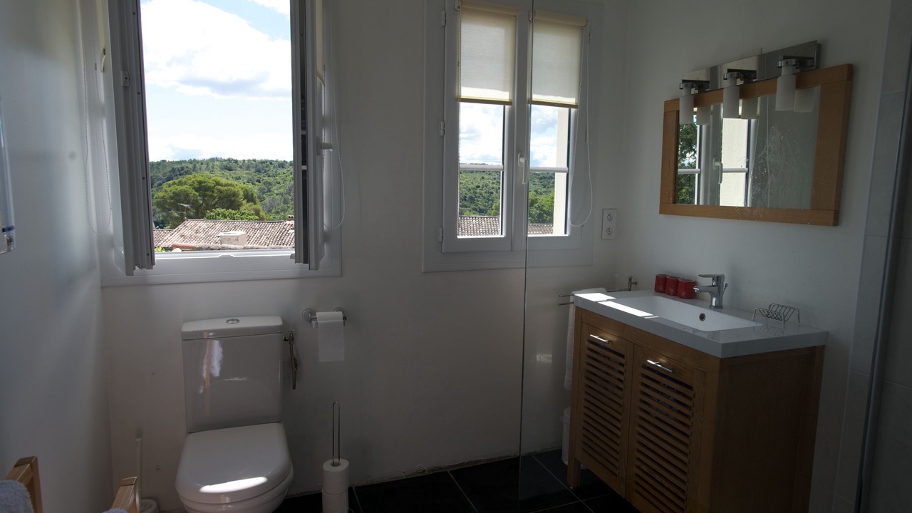 Photo of Bathroom in Uzes