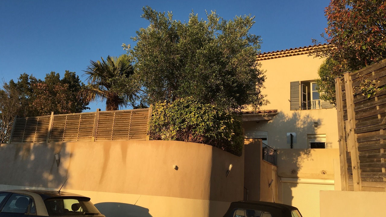 Photo of Outdoor in Eguilles