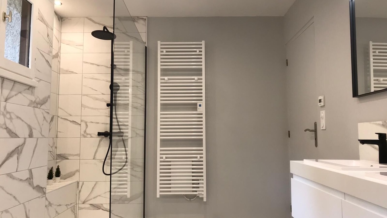 Photo of Bathroom in Saint-Apollinaire
