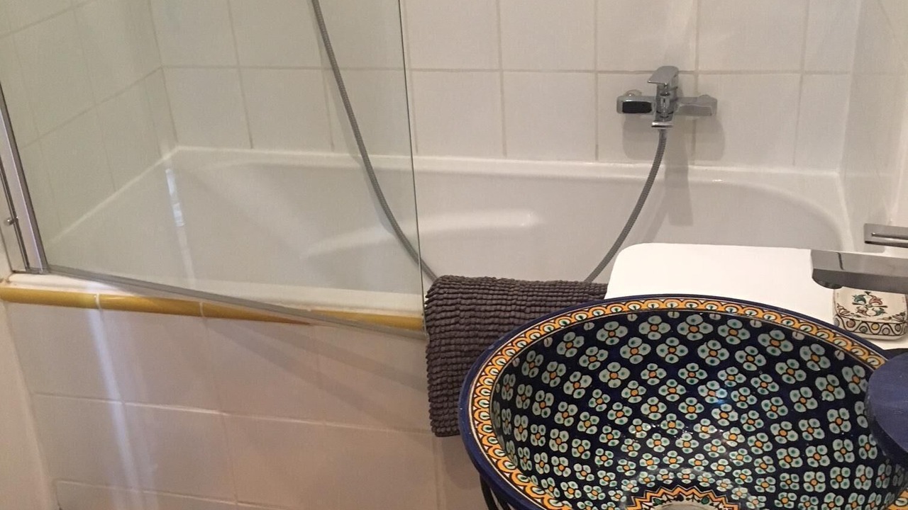 Photo of Bathroom in Eyragues