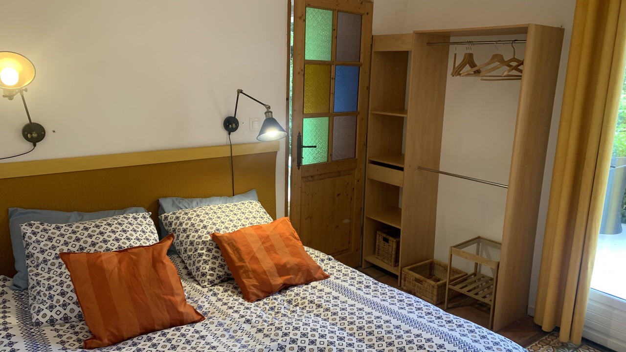 Photo of Bedroom in Eyragues