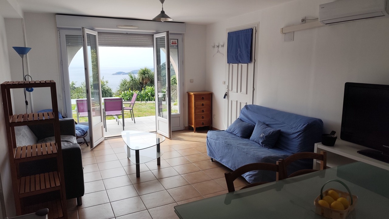 Photo of Livingroom in Eze