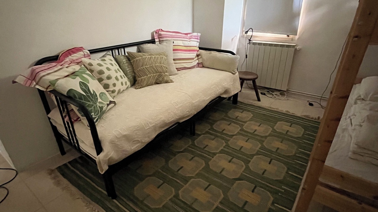 Photo of Livingroom in Apt