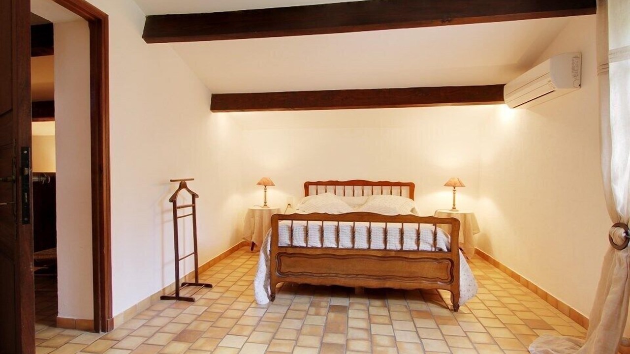 Photo of Bedroom in Cavaillon