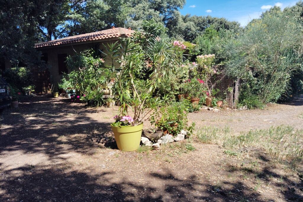 Photo of Outdoor in Rochefort-du-Gard