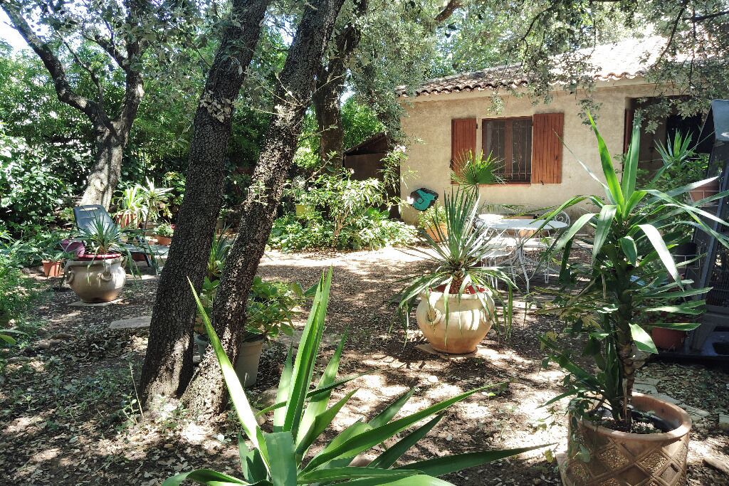 Photo of Outdoor in Rochefort-du-Gard