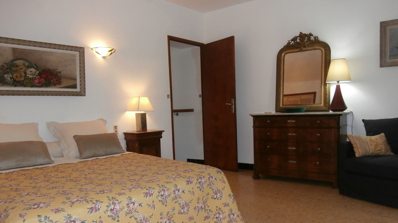 Photo of Bedroom in St.-Remy-de-Provence