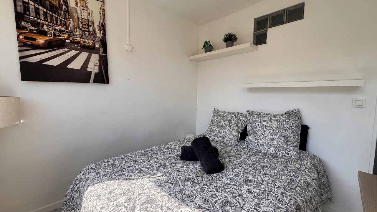 Photo of Bedroom in Villeneuve Loubet Beach