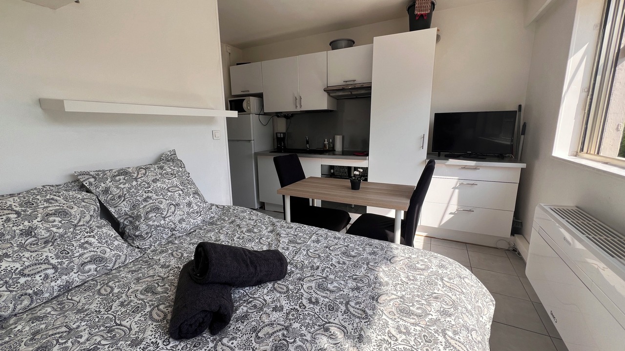 Photo of Bedroom in Villeneuve Loubet Beach