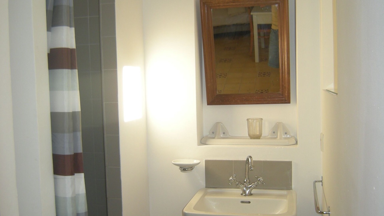 Photo of Bathroom in Saint-Quentin-la-Poterie
