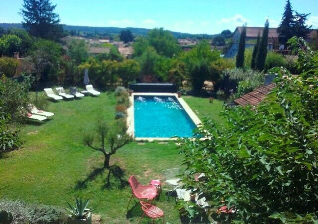 Photo of Outdoor in Saint-Quentin-la-Poterie
