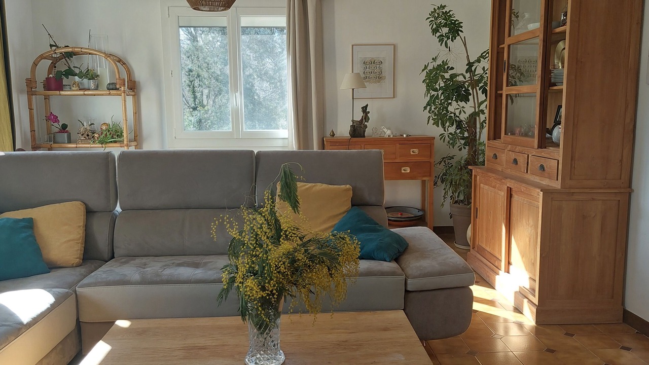 Photo of Livingroom in Saint-Quentin-la-Poterie