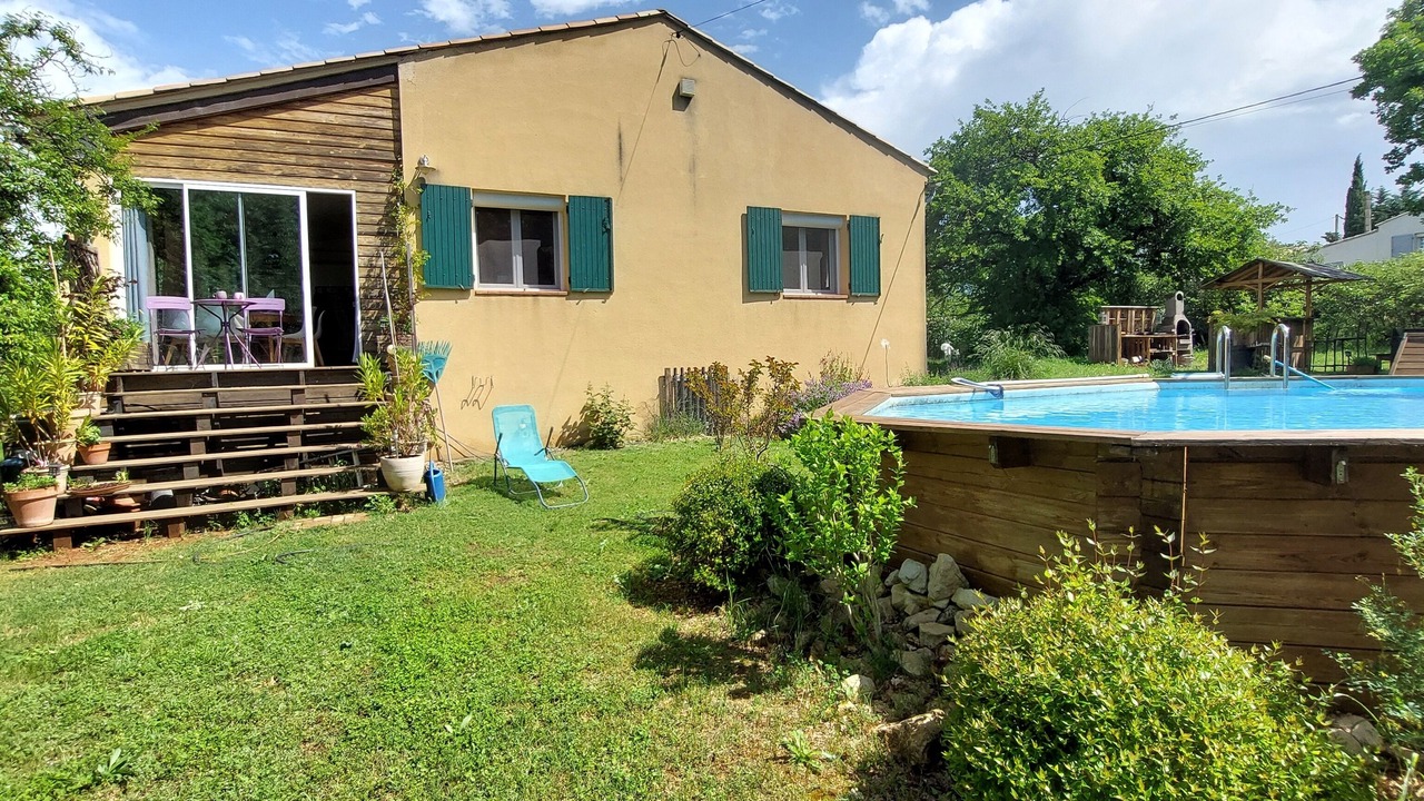 Photo of Outdoor in Saint-Quentin-la-Poterie
