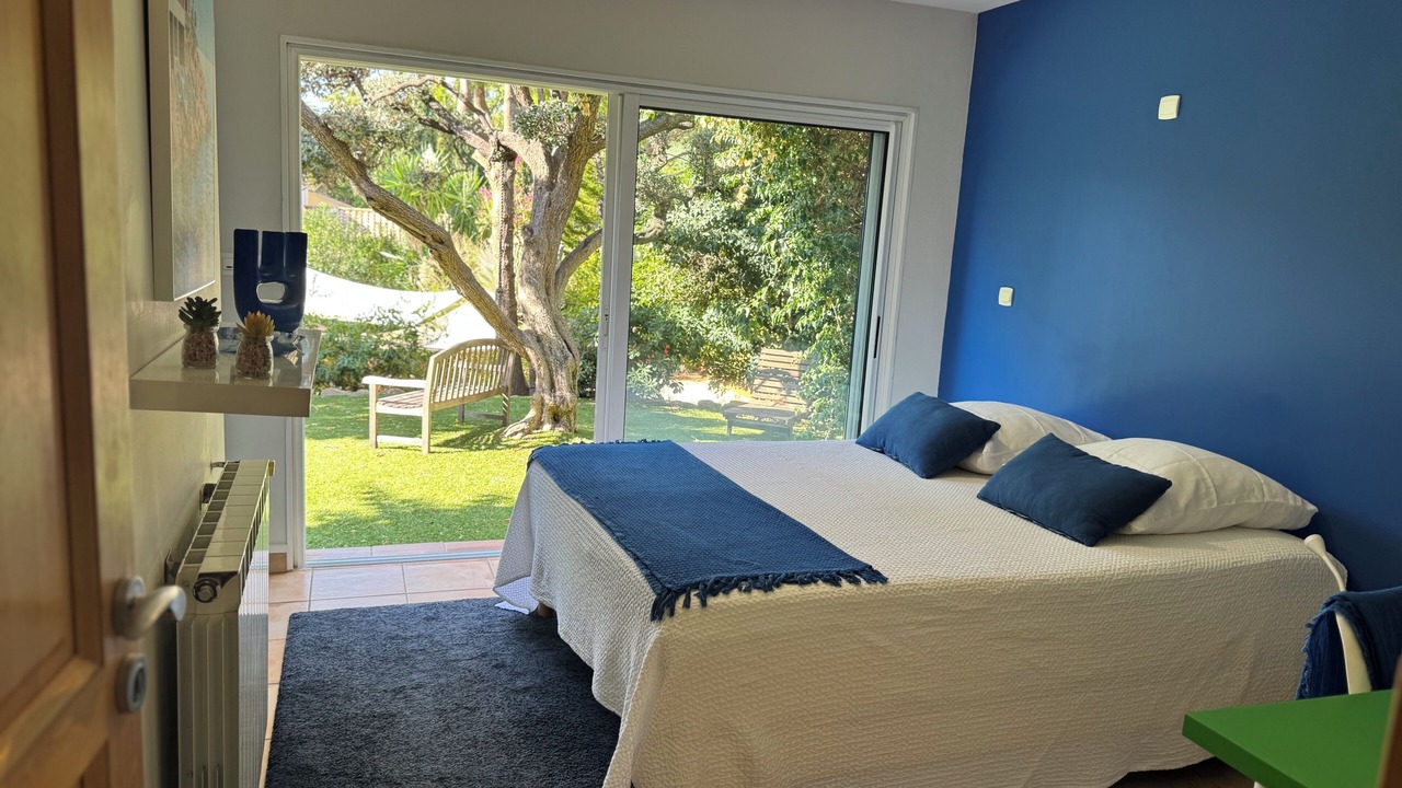 Photo of Bedroom in Hyeres