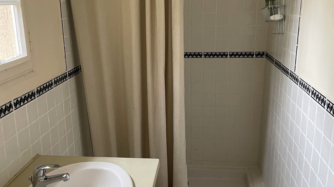 Photo of Bathroom in Flayosc
