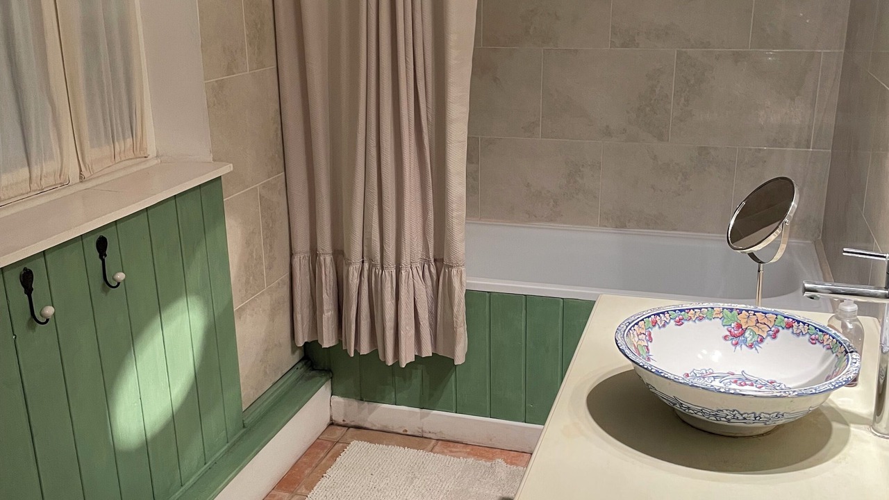 Photo of Bathroom in Flayosc