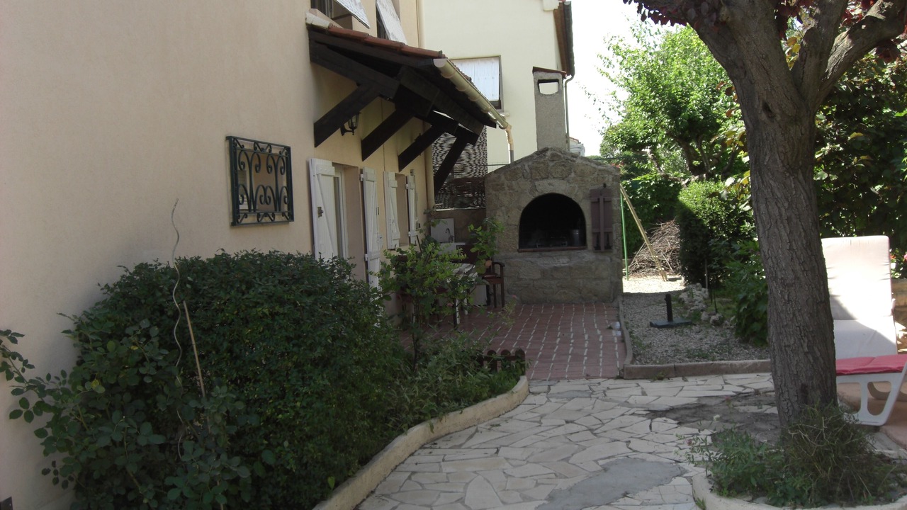 Photo of Patio Balcony in Estanove