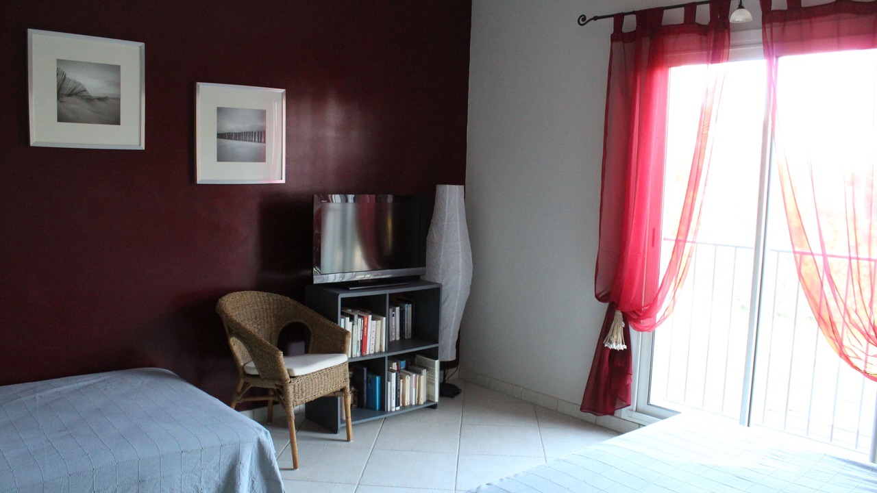Photo of Bedroom in Noves