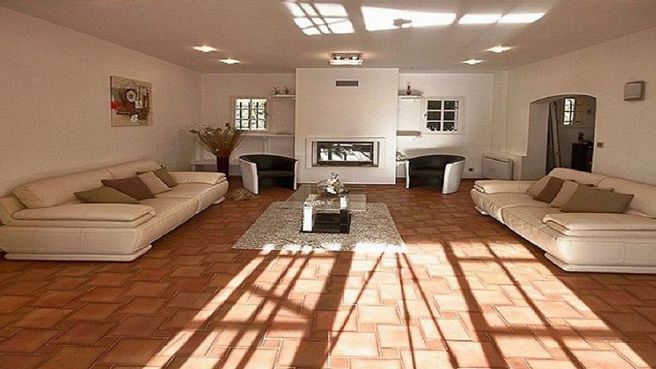 Photo of Livingroom in California - Pezou