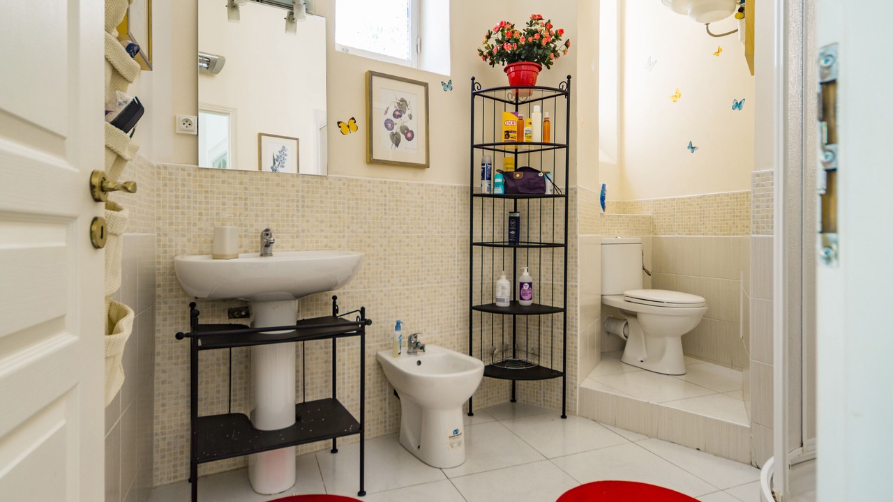 Photo of Bathroom in Old Town
