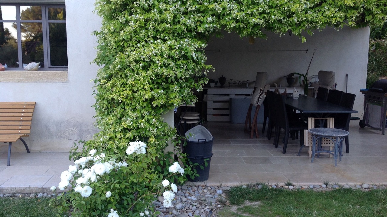 Photo of Outdoor in Eguilles