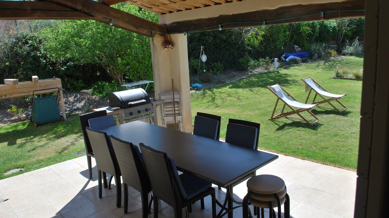 Photo of Outdoor in Eguilles