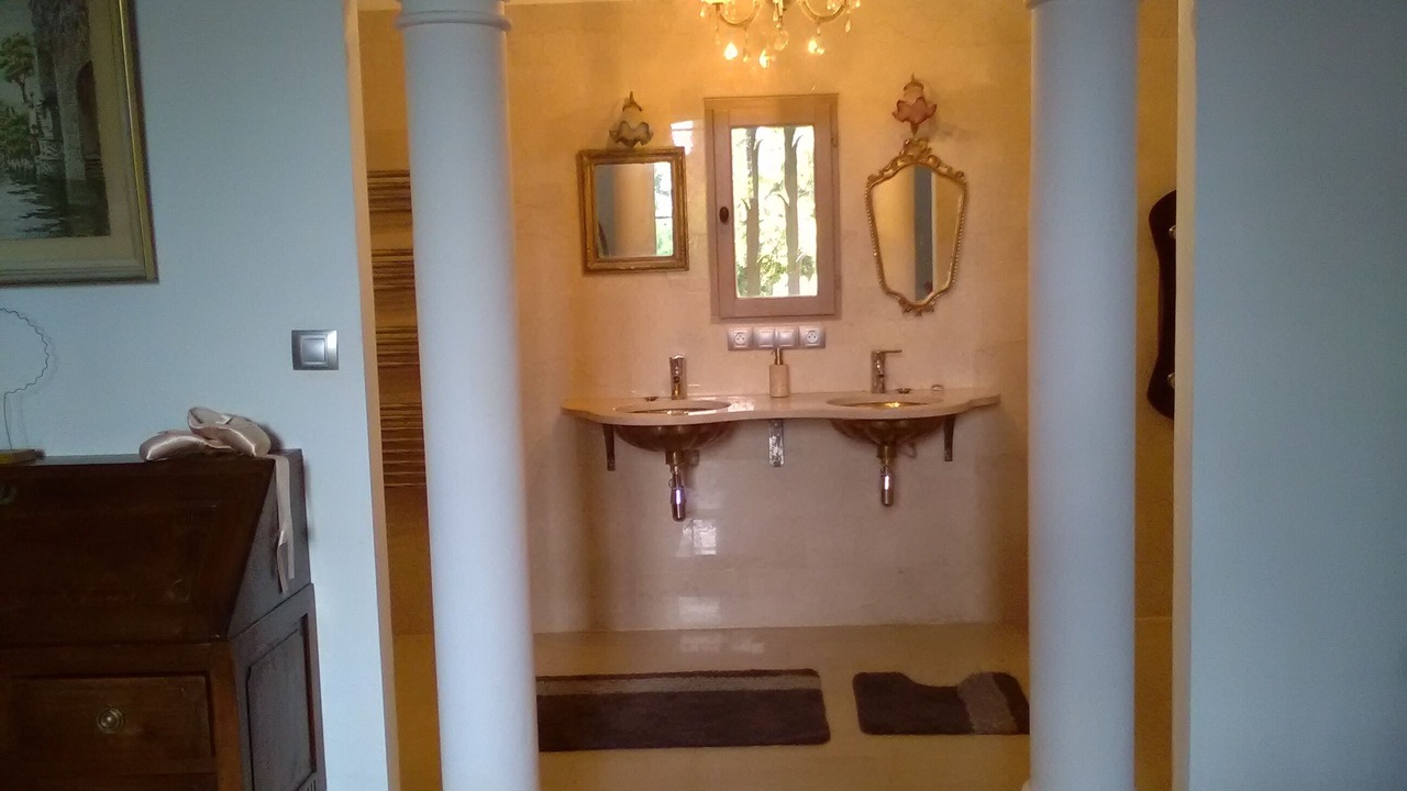 Photo of Bathroom in Cabannes
