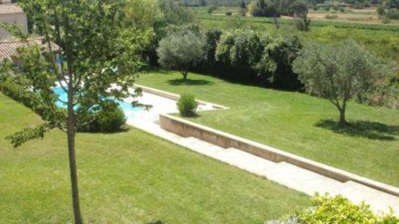 Photo of Outdoor in Eguilles