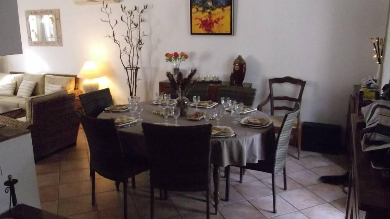 Photo of Livingroom in Eguilles