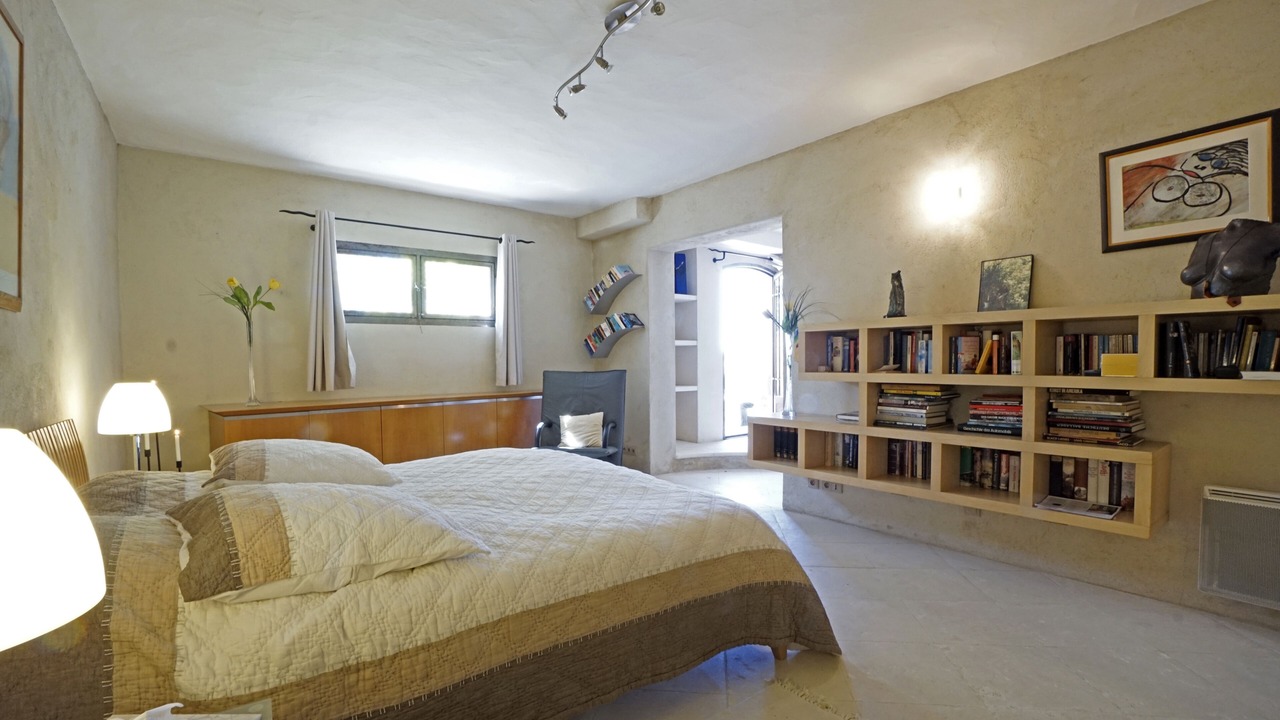 Photo of Bedroom in Les Baux-de-Provence