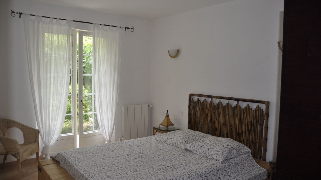 Photo of Bedroom in Draguignan