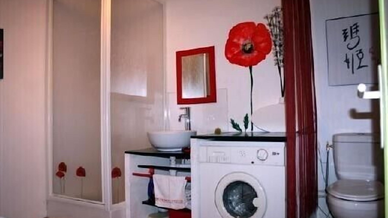 Photo of Bathroom in Gigean