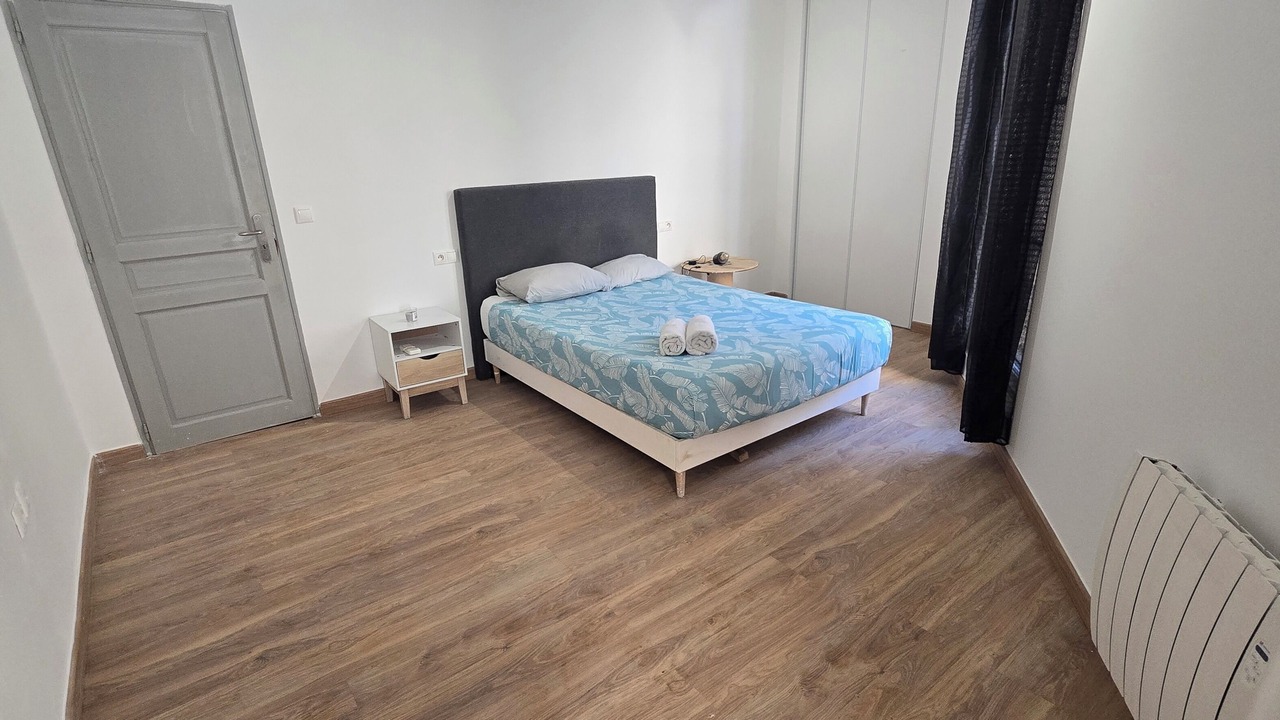 Photo of Bedroom in Avignon City Centre