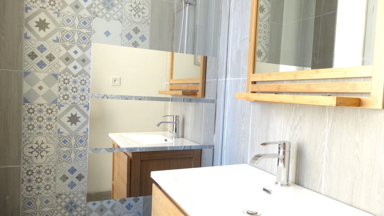 Photo of Bathroom in Saint-Lambert
