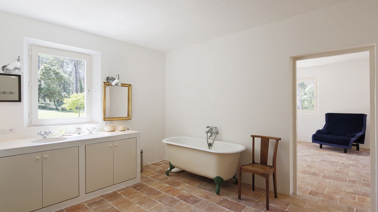 Photo of Bathroom in St.-Remy-de-Provence