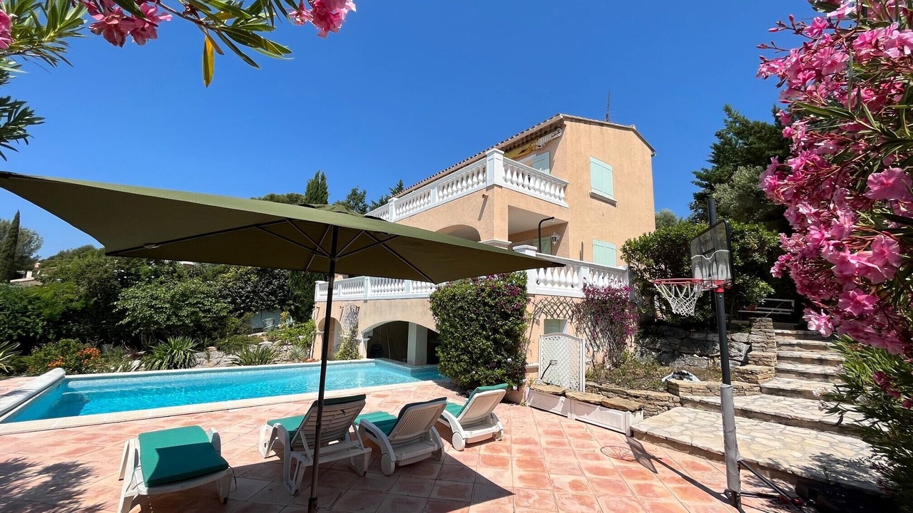 Photo of Outdoor in La Cadiere-d'Azur