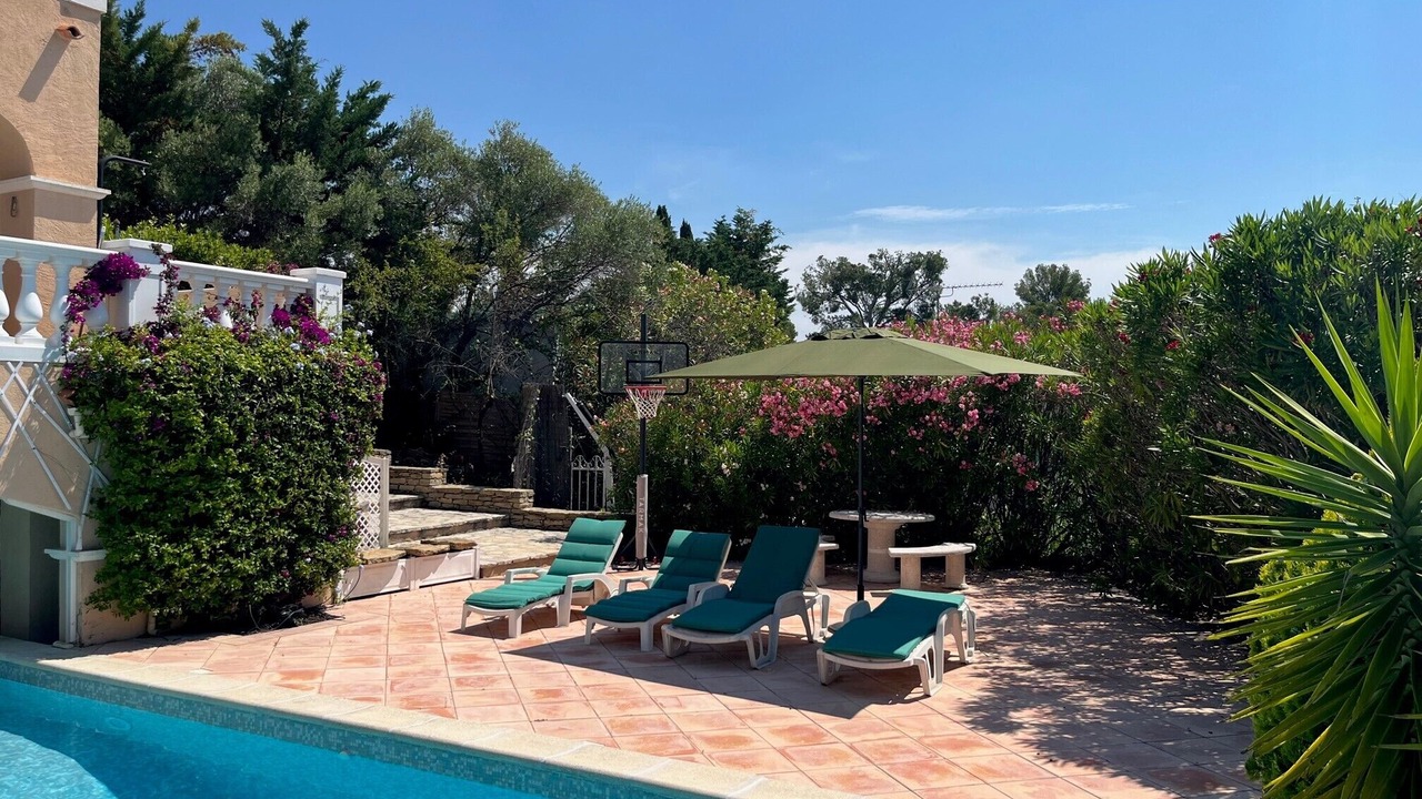 Photo of Outdoor in La Cadiere-d'Azur