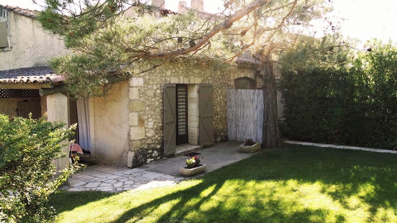 Photo of Outdoor in Eygalieres