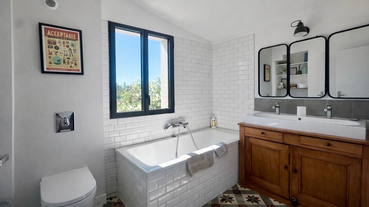 Photo of Bathroom in Castelnau-le-Lez