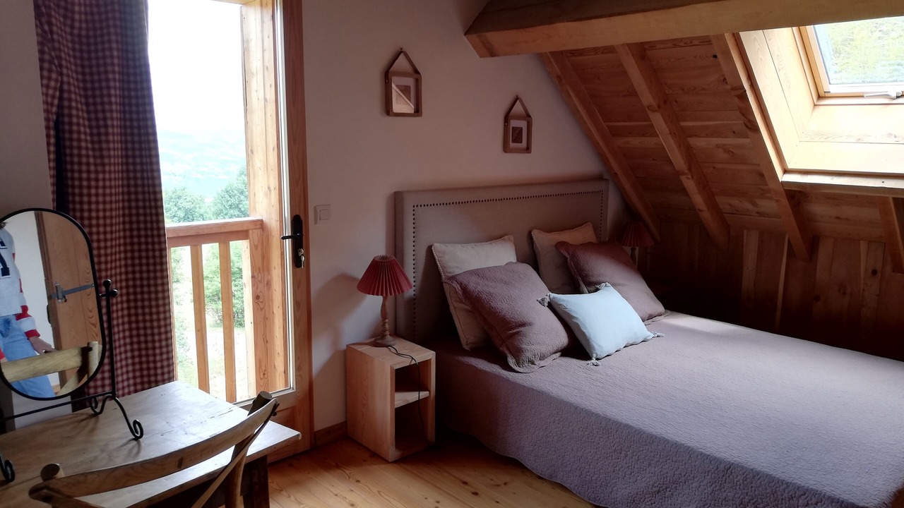 Photo of Bedroom in Pontis