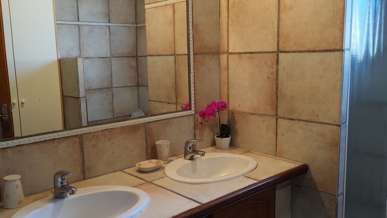 Photo of Bathroom in Pomerols