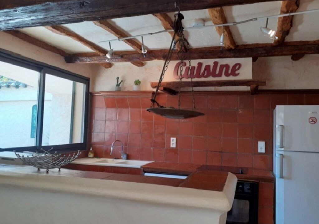 Photo of Kitchen in Pomerols
