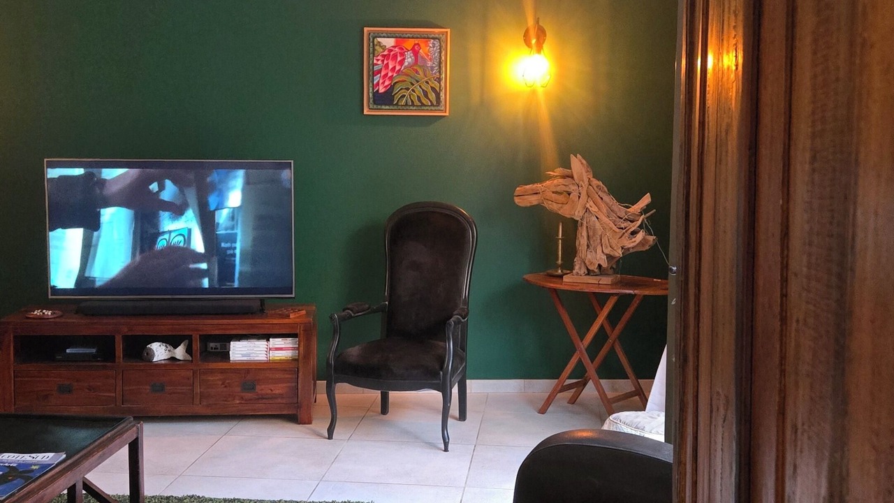 Photo of Livingroom in Saint-Series
